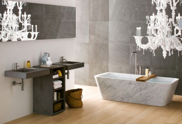 comfortable-luxury-bathroom-design-with-unique-wall-stone